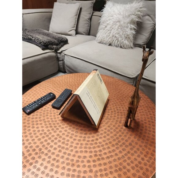 Nightstand book holder- handmade personalization - Picture 3 of 7